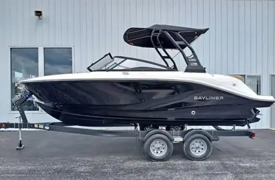 2025 BAYLINER v20i