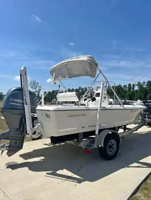 2016 tidewater baymax 18’2