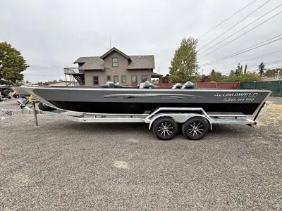 2027 Alumaweld 25' super vee pro