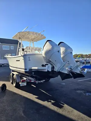 2017 Regulator 25