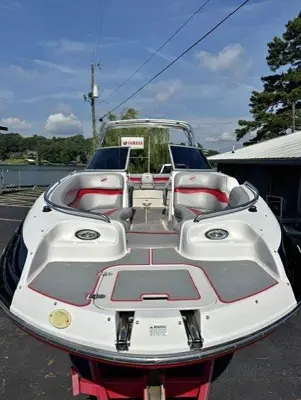 2008 Starcraft 24 Limited