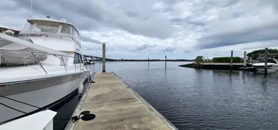 BOAT SLIPS FOR RENT COMMERCIAL SLIPS TOO