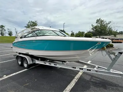 2024 Regal LX2 bowrider