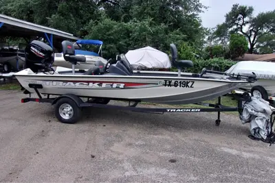 2025 TRACKER PRO TEAM 175 TF