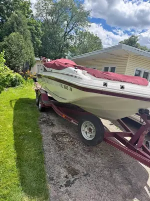 2001 Hurricane deck boat, 115 Yamaha deck boat, fun deck 188