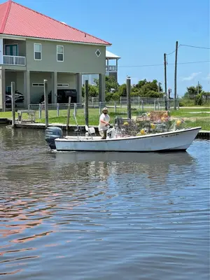 20 ft center console crab boat