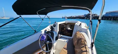 2010 MacGregor 26 M- 60HP Evinrude E-TEC & Trailer - Ready to Cruise/S
