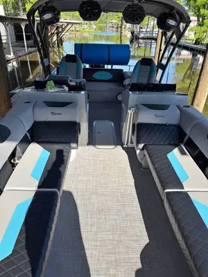 30’ Party Barge