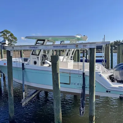 2019 Robalo R 272