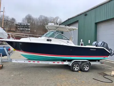 2016 Pursuit 255 Offshore