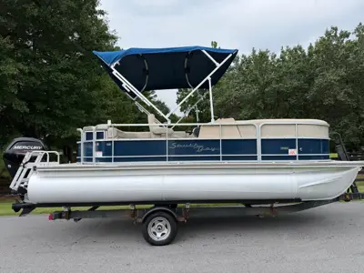 2018 South Bay pontoon boat - 115hp