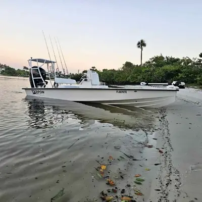 2022 19 Tarpon bay CC center console flats boat