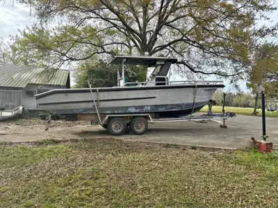30’ x 8’ Yamaha 300 V6 70 hrs 1987 Aluminum Center Console Fishing Boat