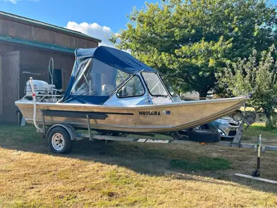 Wooldridge Alaskan fishing boat 17' with Johnson Jet Motor and Trailer -