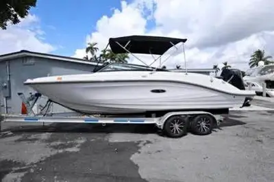 2023 SeaRay 23 SPX