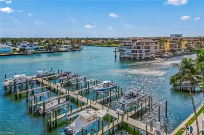 Boat Slip with Lift