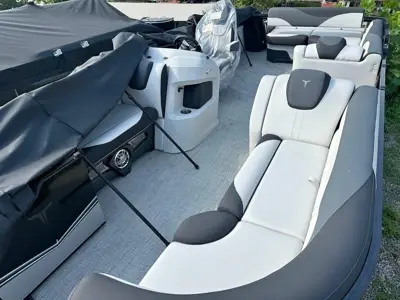 2026 TAHOE Pontoons LTZ 2585 CRUISE/REAR SWING BENCH