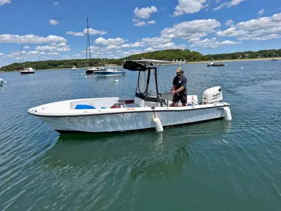 1976 Mako 22