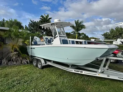 2026 Twin Vee 220 Baycat