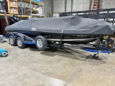 [hidden information] V8 Mercury pro xs Ranger 520R