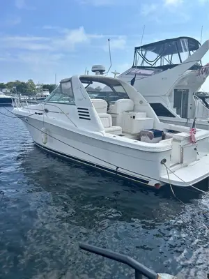 1999 33ft Searay Amberjack