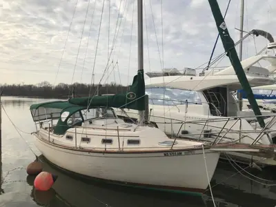 30' Island Packet 27