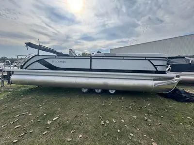 2025 Godfrey 2486 SFL
