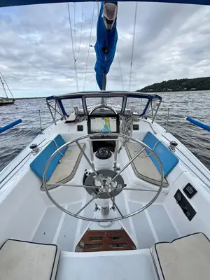 1989 Hunter 33.5