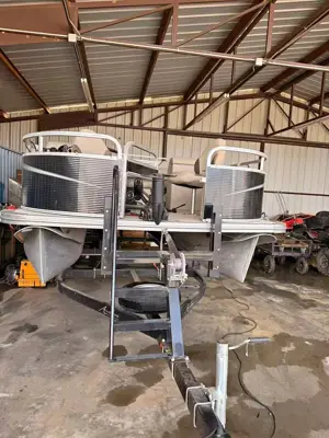 2020 Avalon LSZ QF 2085 with trailer