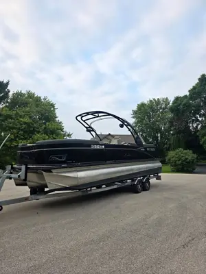 2022 AVALON CATALINA 2585QL 21 MONTH WARRANTY