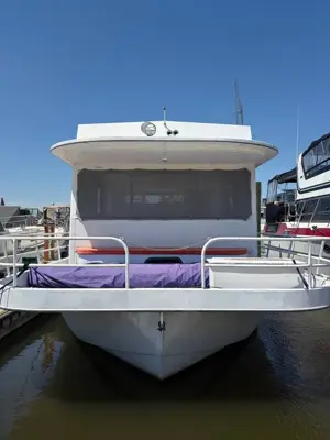 1987 50 Foot Hillburn houseboat with live aboard rights