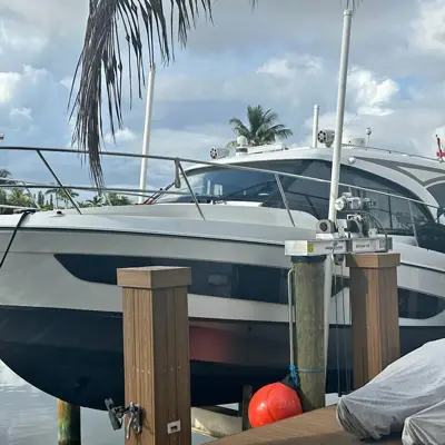 2021 Beneteau Antares 11