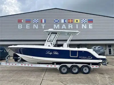 2021 Robalo R272