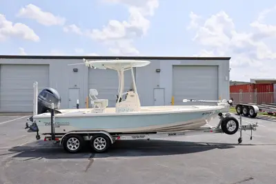 2017 Pathfinder 2200
