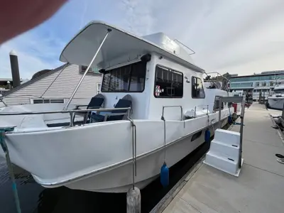 41 foot Holiday mansion with live aboard rights