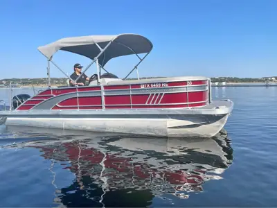2022 Bennington Tritoon - 23 ft