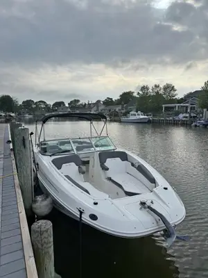 2012 300 Searay Sundeck [hidden information]