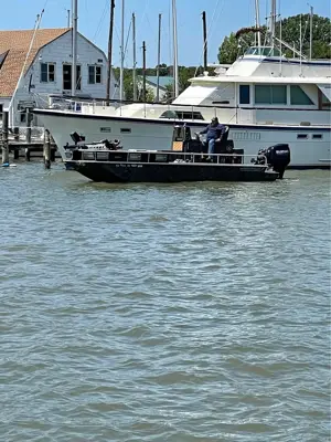 Aluminum bow fishing boat