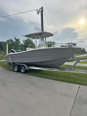Bulls Bay 230 boat