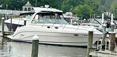 2004 Rinker 342 Fiesta Vee