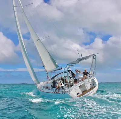 2009 Beneteau oceanis 37 two cabin