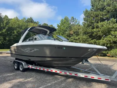 2008 REGAL 2700 ES - FRESHLY SERVICED / 8.1L MOTOR