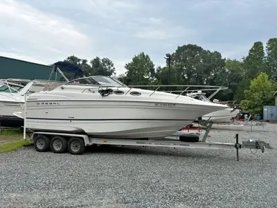 2005 Regal 2765 Commadore