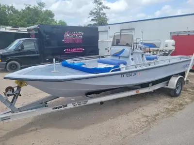 2000 Bluewave 22ft SuperTunnel Boat
