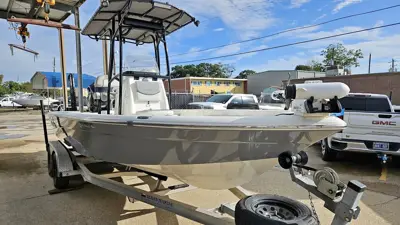 2021 NAUTICSTAR 227 XTS DLX