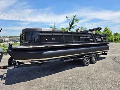 2026 Starcraft Marine SLS3QDH