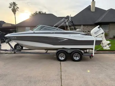 2018 Crownline Bowrider