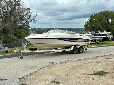 1997 Rinker Captiva 232 Open Bow