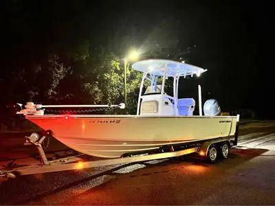 2017 Sportsman Master platinum 227 bay