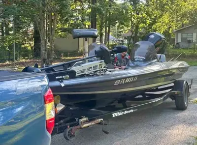 🎣🚤 FOR SALE: 2010 TRITON BASS BOAT 🚤🎣 💔 HATE TO SELL HER, BUT IT'S TIME TO LET HER GO! She's